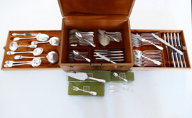 Christofle - Cluny - Verzilverde Bestekcassette - 103-delig/9-persoons - Frankrijk, c. 1975