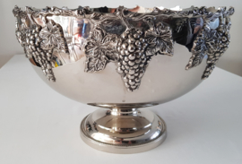 Large silverplated Champagne/Wine cooler on a round foot  - 38cm -