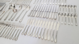 A silver plated cutlery canteen by Ercuis, France - 128-piece/12-pax. - Auteuil collection - France, 1970-1983