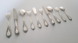 Extensive Silver-plated cutlery set in Louis XV / Rococo-style - 137-piece/12 pax. - Solingen, Germany