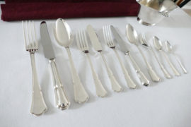 Orfevrerie Wiskemann - Silver Plated Cutlery Canteen - 135-piece/12-pax. - Chippendale - collection "Contours N.3" - Belgium, 1924-1950"