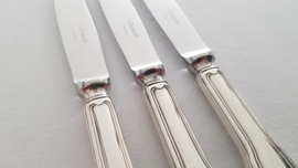 Christofle - A set of 3 Silver Plated Dinner Knives - Chinon collection