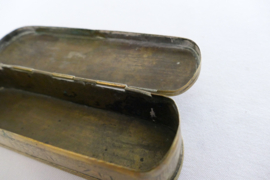 A c. 1750 Antique Dutch brass Tobacco box -  "REGT DOOR ZEE"