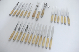 Canteen of Dinner- and Dessert knives in Bone and Silver Plate - 27-piece/12-pax. - Virole Argent, France c. 1930's