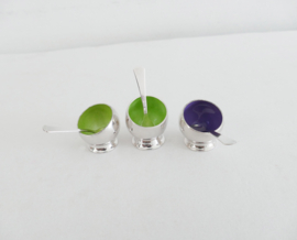 Drie kleine Zilveren Amuseschaaltjes met lepeltjes - 1960's - .835 zilver