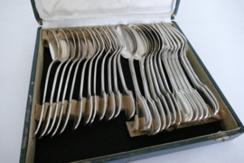 Christofle - Chinon - Antique Cutlery Set - 24-piece/6-pax. - France, 1880-1910