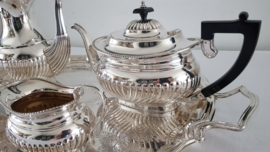 Silver plated Chippendale Tea service on tray - Yeoman of England - 1st half of the 20th century