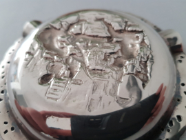 Silver plated ashtray with historical scene - Gero 90