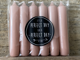 Kaarsen Roze - It's a Perfect Day for a Perfect Day