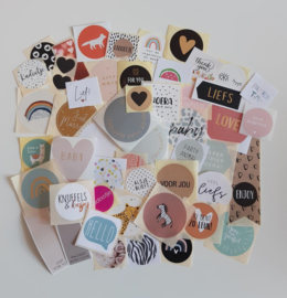 Verrassing stickermix - 50 stuks verschillende (sluit)stickers
