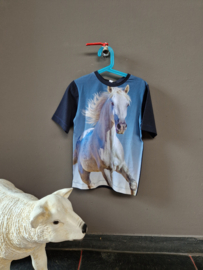 Shirt met paard, maat maat 140