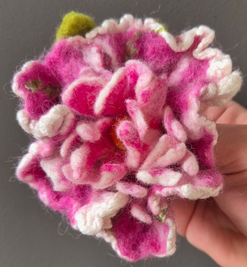 Vrijdag 26 september Bloemenbroche maken dmv natvilten