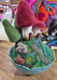 Landschapje in een kopje maken van wol,  zaterdag 24 mei