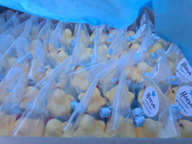 Geel eendje op een blauw nestje 🐥🐣