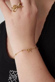 Armbandje roestvrijstaal strikje zilver