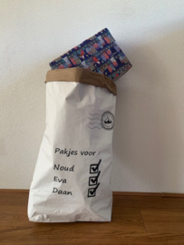 Paperbag Pakjes voor, gepersonaliseerd met poststempel