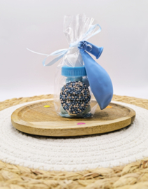 Babyfles  | blauw en witte spekjes | Naamsticker