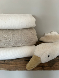 Wieg/ledikant laken Roomwit met 'dotjes'