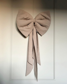 Grote linnen decoratie strik