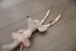 Kralenketting met Maileg muisje Ballerina