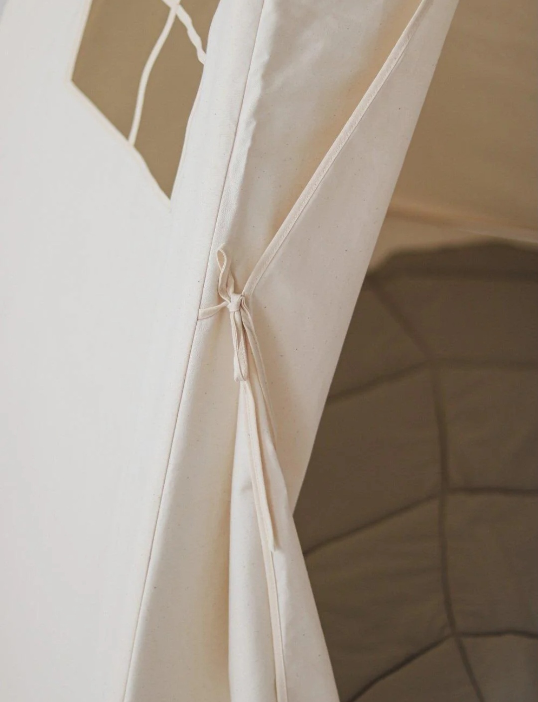 Tipi tent beige