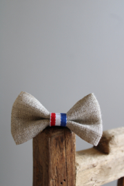 Haarstrik Roos, Linnen met rood-wit-blauw