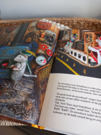 Sinterklaas boek van het Muizenhuis