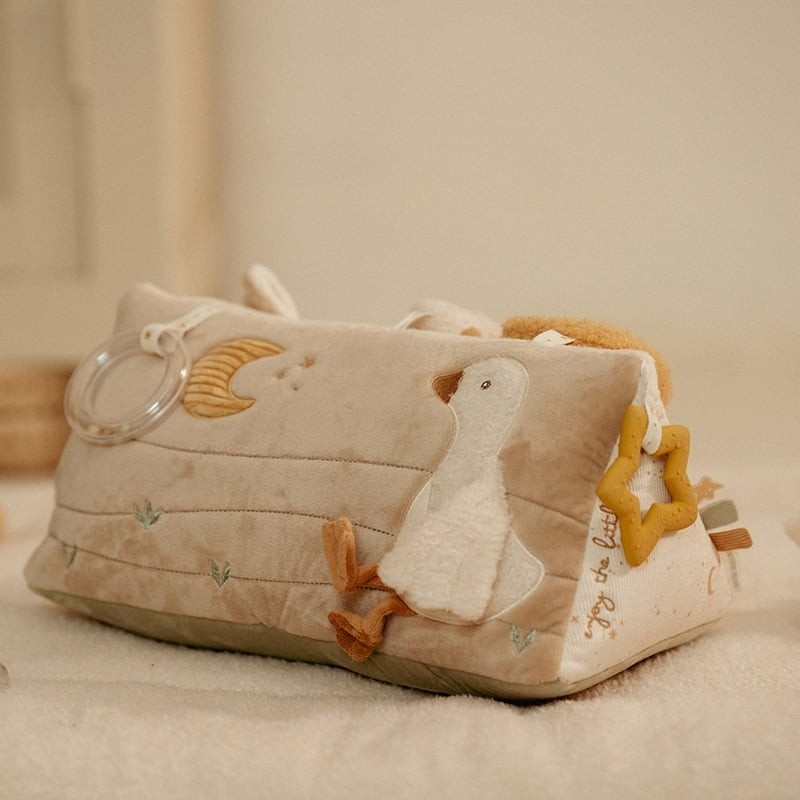Little Dutch - Newborn Naturals - Activiteiten driehoek
