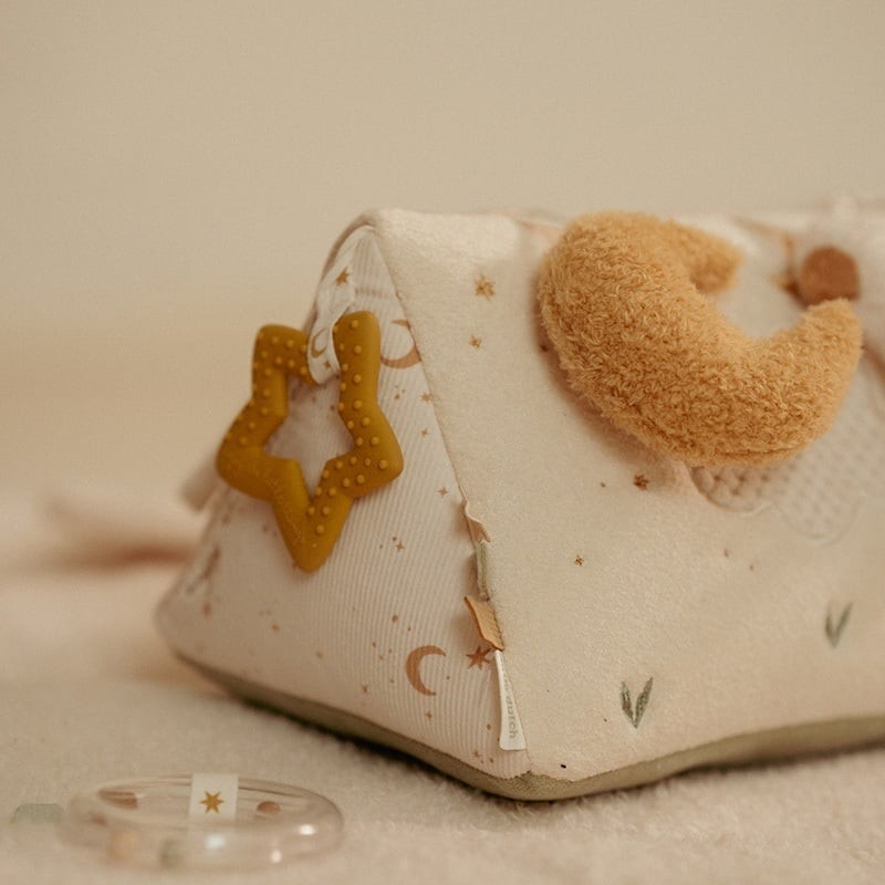 Little Dutch - Newborn Naturals - Activiteiten driehoek