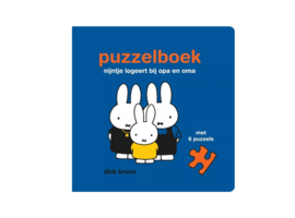 Dick Bruna - Nijntje logeert bij opa en oma - Puzzelboek - 2+