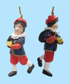 Polystone - Roetveeg Piet met cadeau hanger - 9 cm