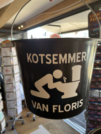 Kotsemmer  met naam - cadeau emmer