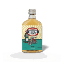 Chocansweets - Benzine Rode Motor Zakflacon – Rum Caramel Likeur (20 cl, 14,9%)