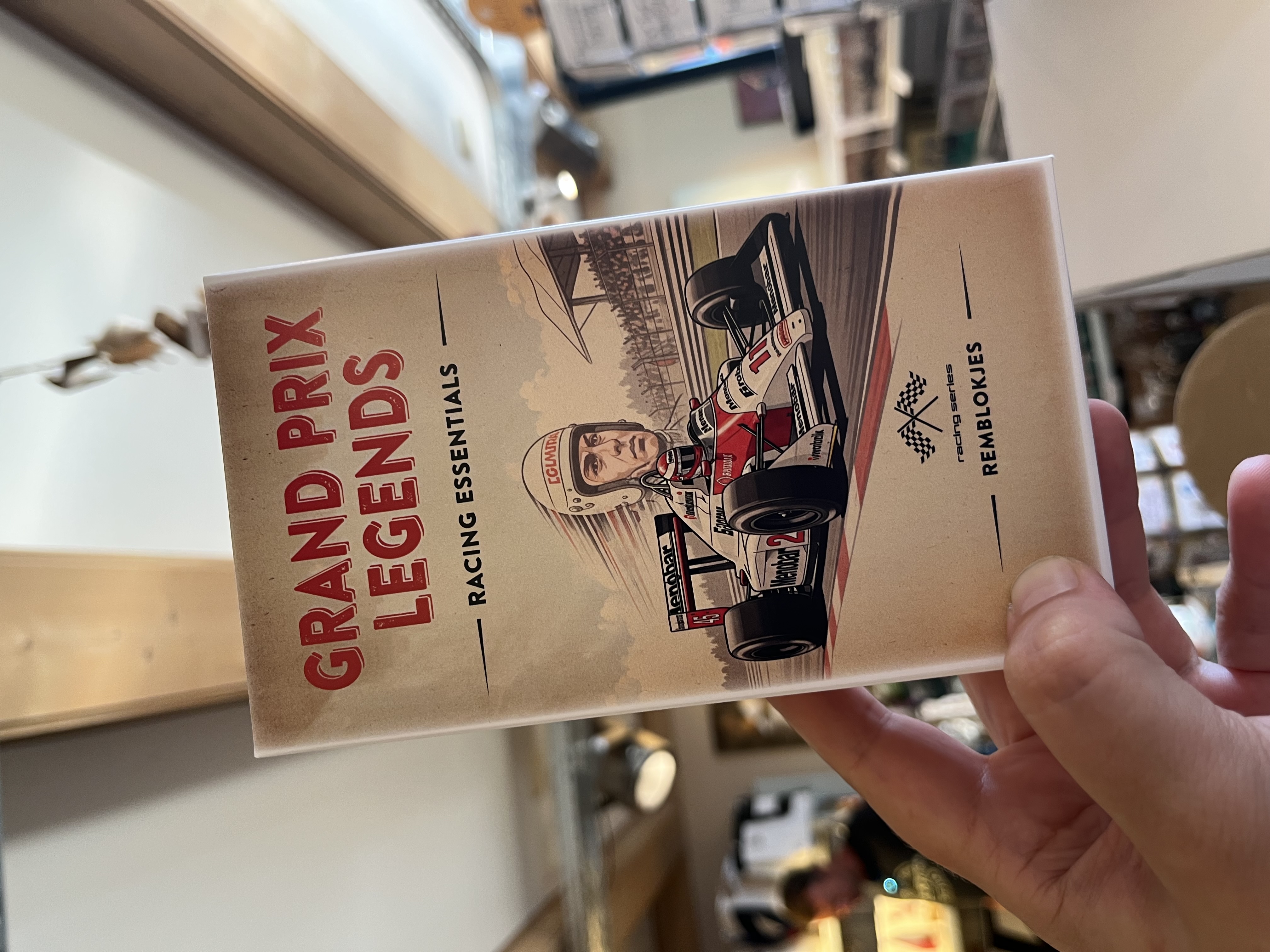 Chocansweets - Grand Prix Legends - Remblokjes - Nougat - Race auto wit/rood nr 11