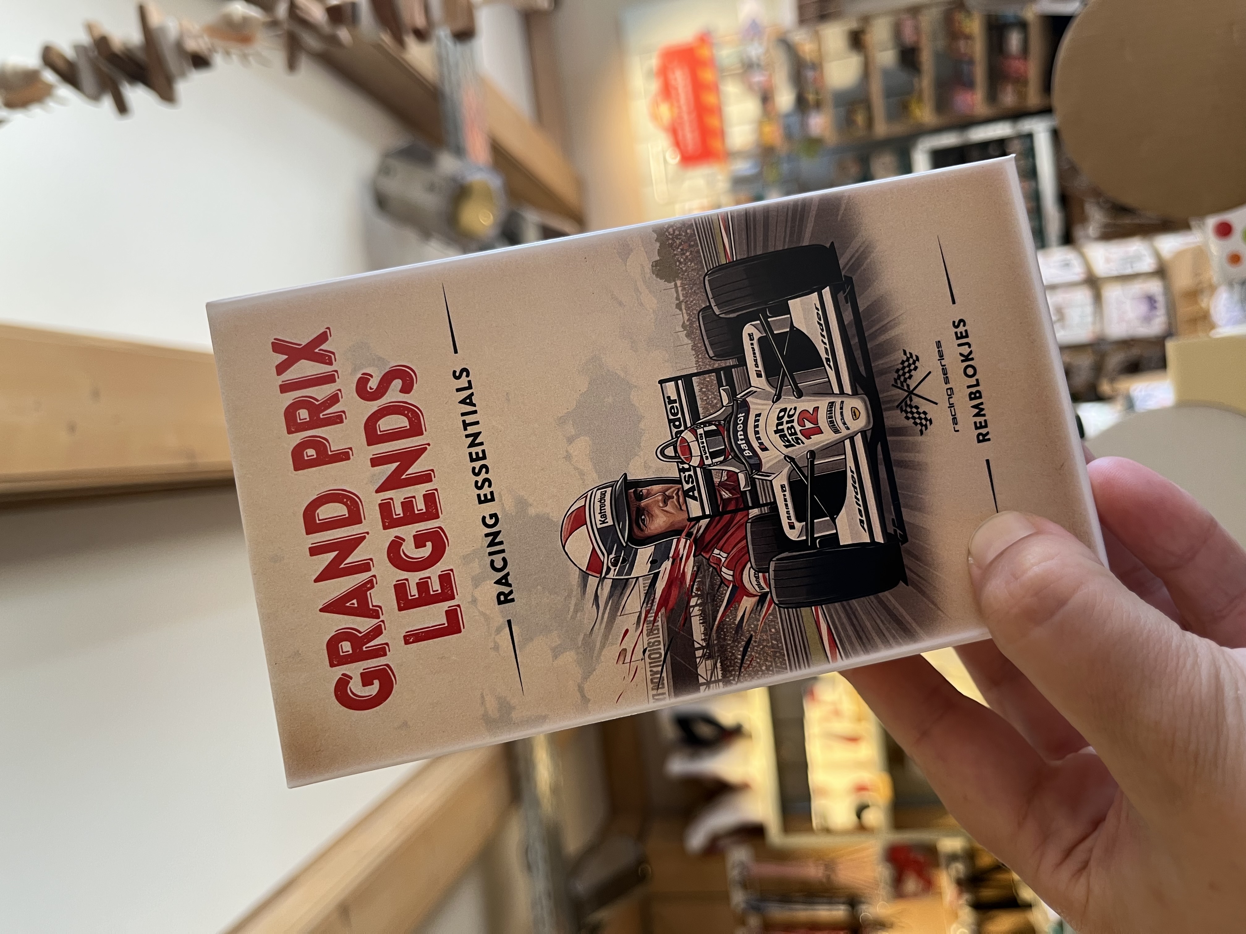 Chocansweets - Grand Prix Legends - Remblokjes - Nougat - Race auto wit nr 12 - Links