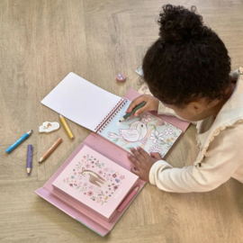 Little Dutch - Kleurboek met Potloden & Stickers - Rosa