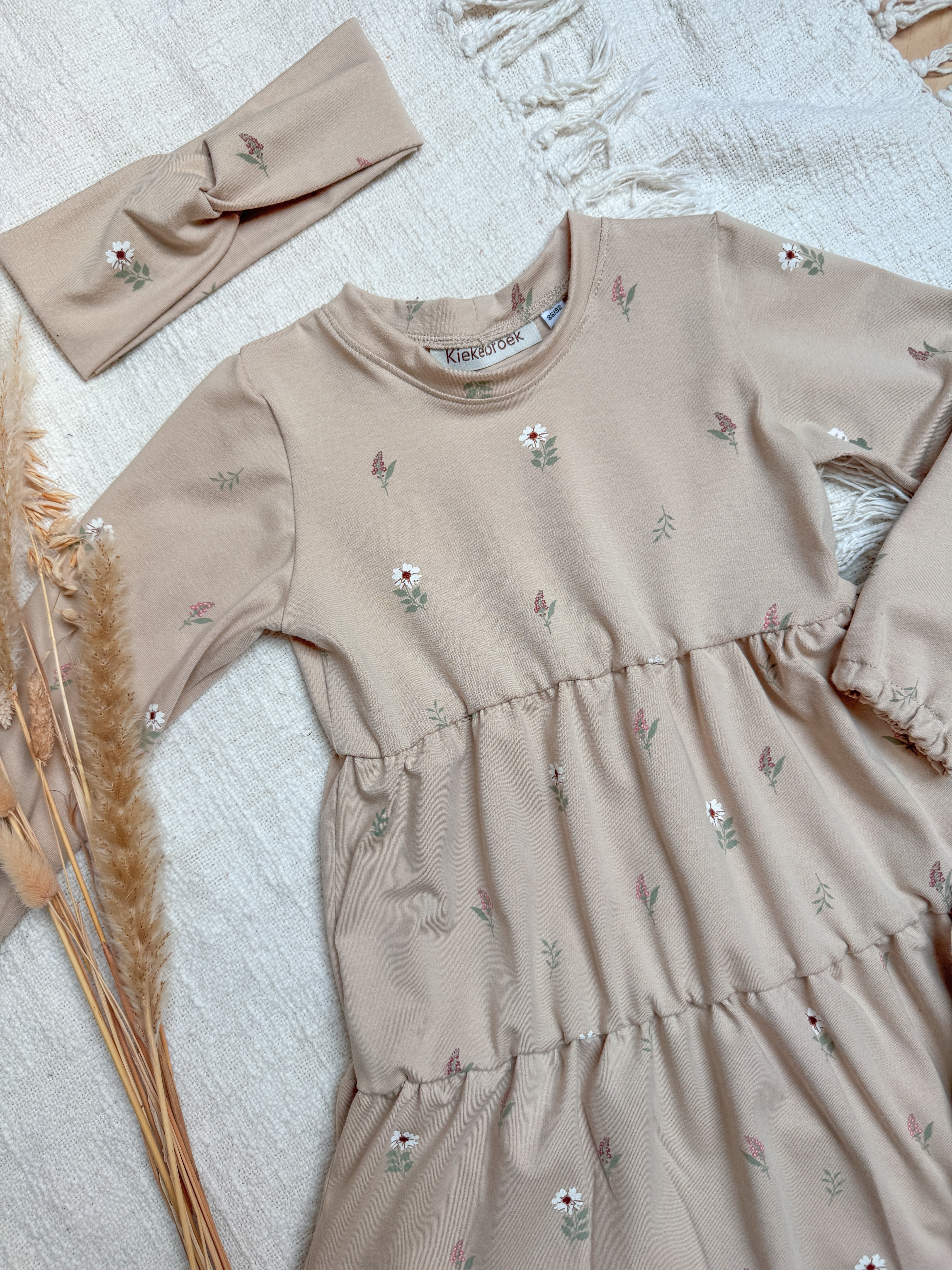 Dress Tess