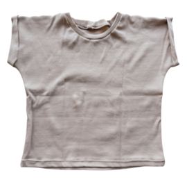 Oversized tee rib sand