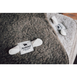 Alwero deken modern beige | in wieg of ledikant