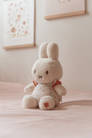 Nijntje x Little Dutch pluche knuffel met bloemenpakje Lucky Blossom | 20 cm