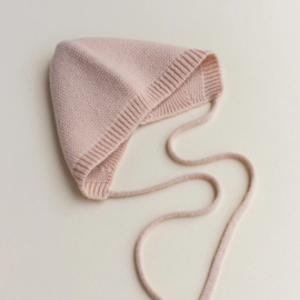 Hvid bonnet Dolly apricot | diverse maten