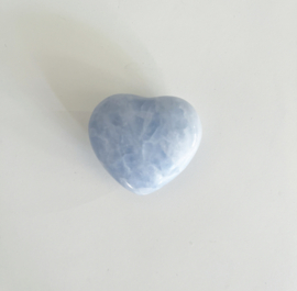 Blauwe calciet hart