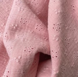 Swaddle + knuffeldoekje geborduurd | in wit of roze