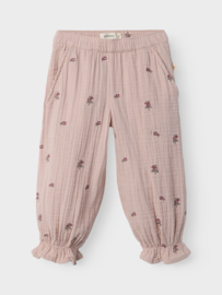 Lil' Atelier mousseline broek met geborduurde bloemetjes  | maat 92 - 122