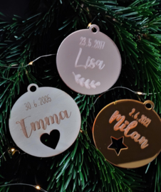 Naam kerstbal met (uitgesneden) afbeelding (Hout/Plexiglas)