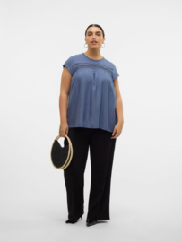Top met kanten details Debbie in blauw