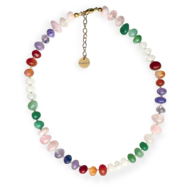 Necklace Attraction