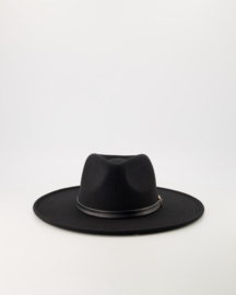 Fedora Lorna