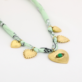 Zomerse ketting met bedels