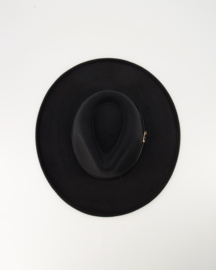 Fedora Lorna